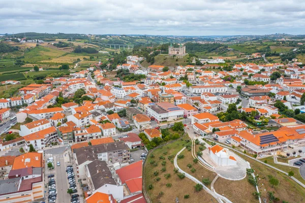 Portekiz 'in Porto de Mos kasabasındaki kale..