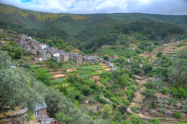 Portekiz 'in Piodao köyünün Panoraması.