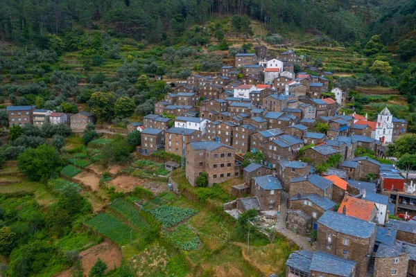 Portekiz 'in Piodao köyünün Panoraması.