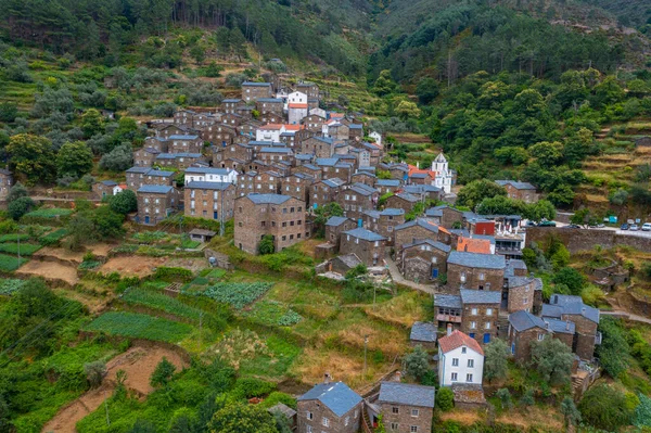 Portekiz 'in Piodao köyünün Panoraması.