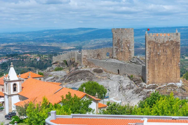 Linhares, Portekiz 'deki eski kale.