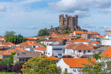 Portekiz, Penedono 'daki eski kale.