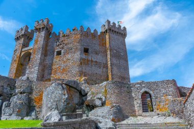 Portekiz, Penedono 'daki eski kale.