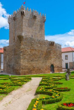 Portekiz 'in eski kasabasındaki kale Chaves.