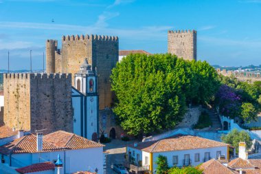 Portekiz 'deki Obidos şatosunun manzarası.