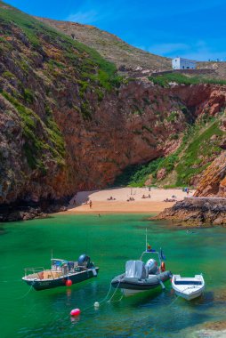 Portekiz 'deki Berlenga Grande Takımadası' nda bir plaj manzarası.