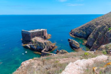 Portekiz 'deki Berlenga Grande Takımadasında Sao Joao Baptista Kalesi.