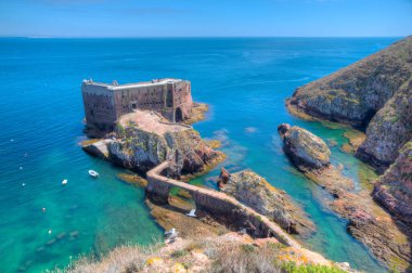 Portekiz 'deki Berlenga Grande Takımadasında Sao Joao Baptista Kalesi.