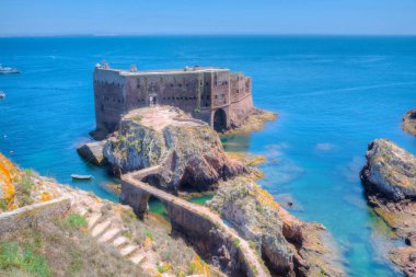Portekiz 'deki Berlenga Grande Takımadasında Sao Joao Baptista Kalesi.