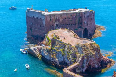 Portekiz 'deki Berlenga Grande Takımadasında Sao Joao Baptista Kalesi.