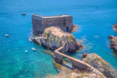 Portekiz 'deki Berlenga Grande Takımadasında Sao Joao Baptista Kalesi.