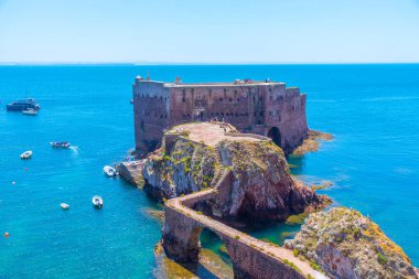 Portekiz 'deki Berlenga Grande Takımadasında Sao Joao Baptista Kalesi.