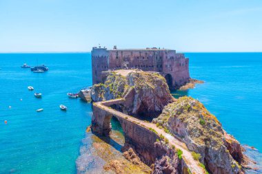 Portekiz 'deki Berlenga Grande Takımadasında Sao Joao Baptista Kalesi.