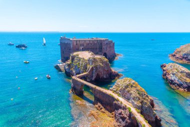 Portekiz 'deki Berlenga Grande Takımadasında Sao Joao Baptista Kalesi.