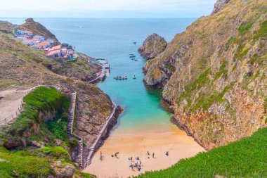 Portekiz 'deki Berlenga Grande Takımadası' nda bir plaj manzarası.