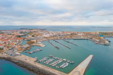 Portekiz 'in Penis kasabasının hava manzarası.