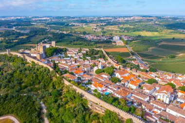 Portekiz 'in Obidos şehrinin Panoraması.