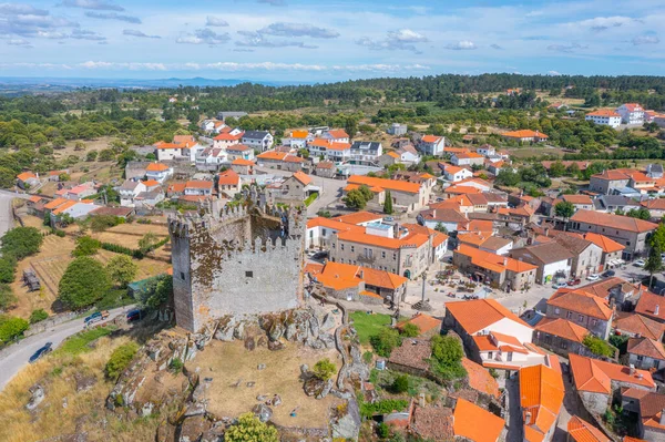 Portekiz, Penedono 'daki eski kale.