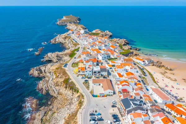 Portekiz 'deki Baleal yarımadasının havadan görünüşü.