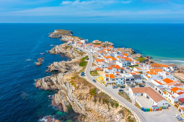 Portekiz 'deki Baleal yarımadasının havadan görünüşü.