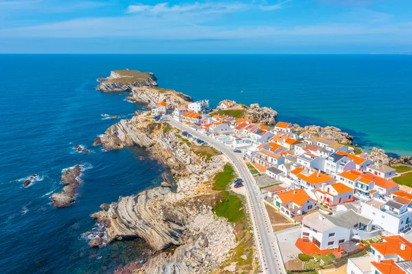 Portekiz 'deki Baleal yarımadasının havadan görünüşü.