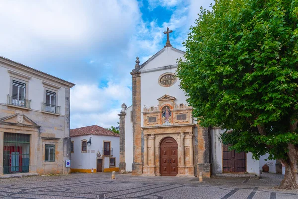 ポルトガルのオビドスにあるサンタ マリア教会 — ストック写真