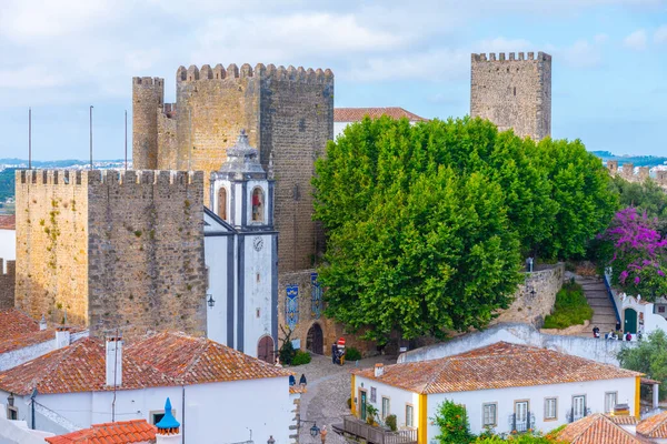 Portekiz 'deki Obidos şatosunun manzarası.