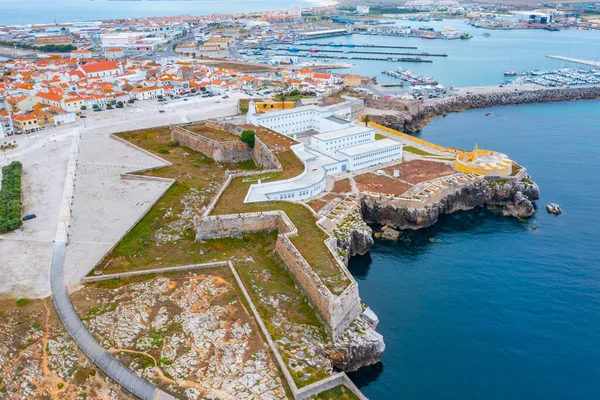 Fortaleza Situada Orillas Del Mar Ciudad Portuguesa Peniche — Foto de Stock