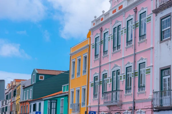 Portekiz 'in Horta kasabasında renkli cepheler.