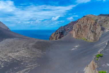 Faial Adası, Azores, Portekiz 'de Capelinhos Yanardağı' nın Deniz Burnu.
