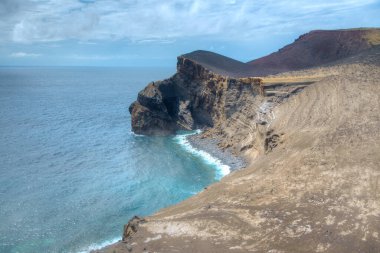 Faial Adası, Azores, Portekiz 'de Capelinhos Yanardağı' nın Deniz Burnu.