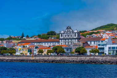Portekiz 'in Horta kasabasının kıyı şeridi Faial Adası, Azores.