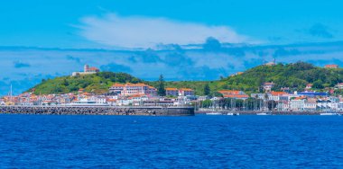 Portekiz 'in Horta kasabasının kıyı şeridi Faial Adası, Azores.
