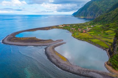 Portekiz, Azores 'teki Sao Jorge adasında Faja da Caldeira Santo Cristo.