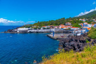 Portekiz, Azores 'in Sao Jorge adasındaki Urzelina kasabası..