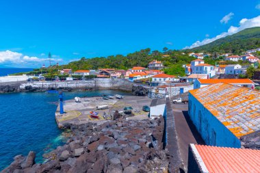Portekiz, Azores 'in Sao Jorge adasındaki Urzelina kasabası..