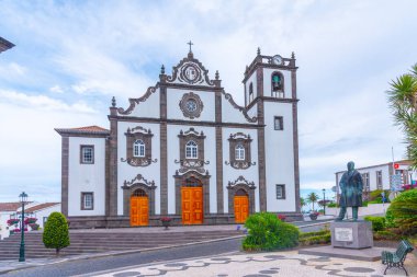Portekiz 'in Azores kentindeki Nordeste kasabasında Sao Jorge Kilisesi.