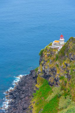 Portekiz, Azores 'deki Sao Miguel adasındaki Arnel deniz feneri..