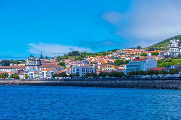 Portekiz 'in Horta kasabasının kıyı şeridi Faial Adası, Azores.