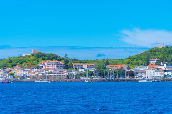 Portekiz 'in Horta kasabasının kıyı şeridi Faial Adası, Azores.