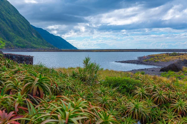 Portekiz, Azores 'teki Sao Jorge adasında Faja da Caldeira Santo Cristo.