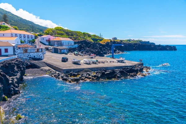 Portekiz, Azores 'in Sao Jorge adasındaki Urzelina kasabası..