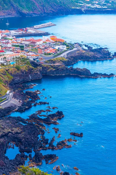 Widok Lotu Ptaka Miasto Velas Wyspie Sao Jorge Portugalii — Zdjęcie stockowe