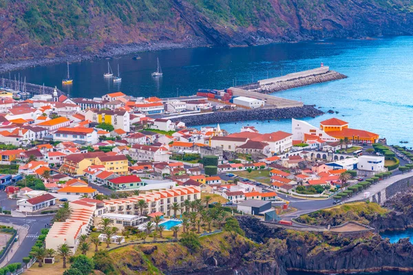 Widok Lotu Ptaka Miasto Velas Wyspie Sao Jorge Portugalii — Zdjęcie stockowe