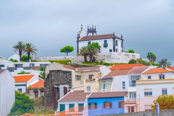 Mae de Deus inzivası Portekiz 'deki Ponta Delgada' da..