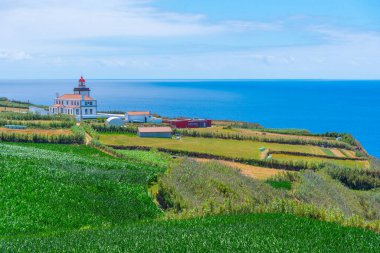 Ponta da Ferraria deniz feneri Sao Miguel Adası, Portekiz.