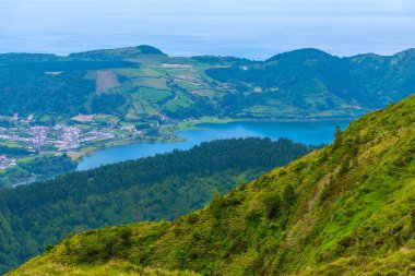 Miradouro da Boca do Inferno Sao Miguel Adası, Portekiz.