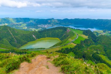 Lagoa de Santiago Portekiz 'deki Sao Miguel adasında..