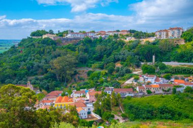 Santarem Kalesi, Portekiz 'de Tajo nehrinin üzerindeki bir tepede yer almaktadır..