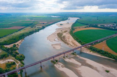 Santarem Kalesi, Portekiz 'de Tajo nehrinin üzerindeki bir tepede yer almaktadır..